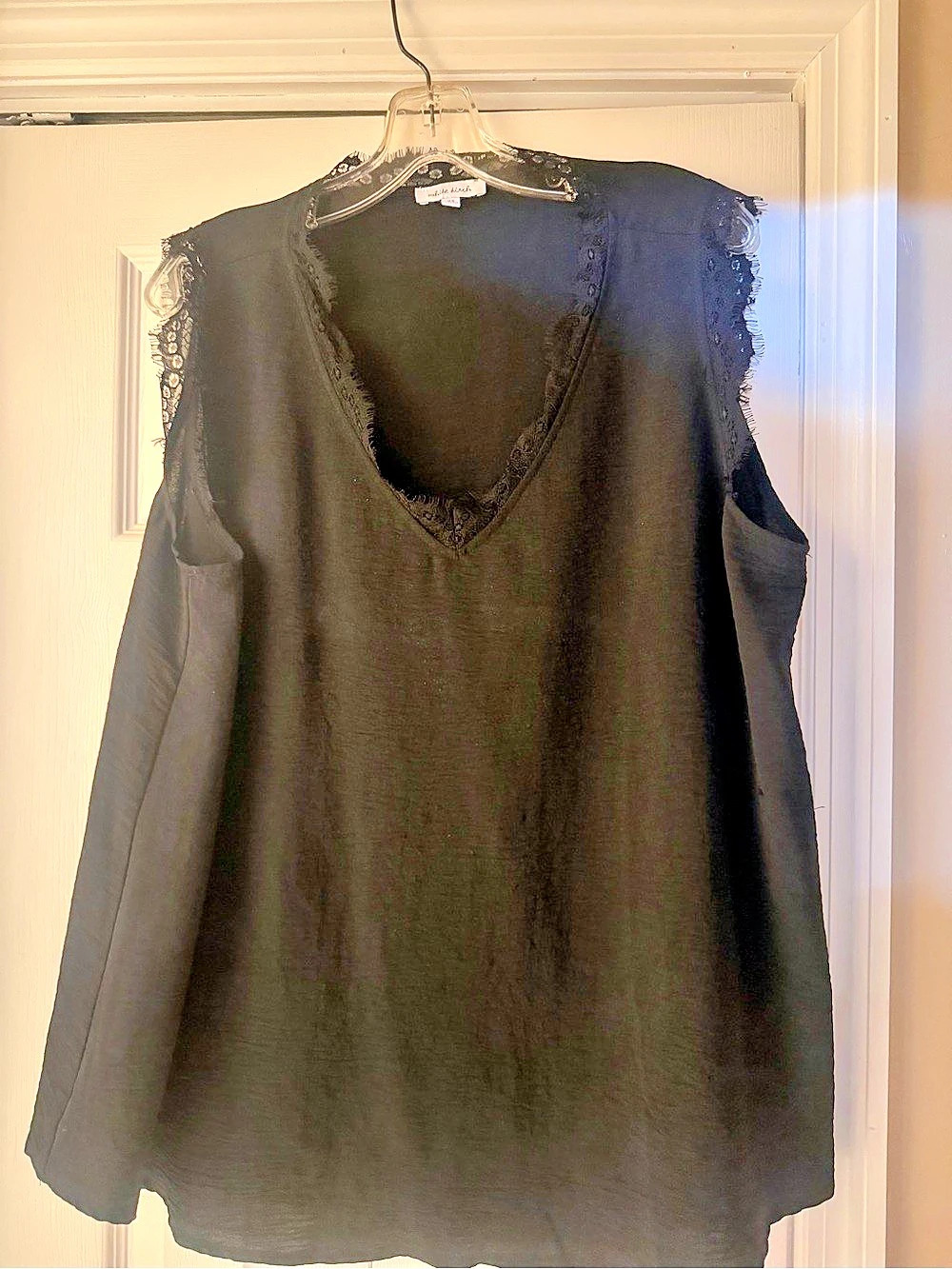 White birch Black Lace Trim Blouse Size 2X Like New